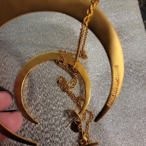 RARE-RLM Studio Hammered Brass Moon Pendant 18" Necklace & Matching Earrings Set - Picture 15 of 16